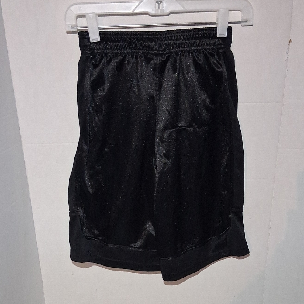 AND1 boys Black Athletic Shorts - Picture 7 of 8